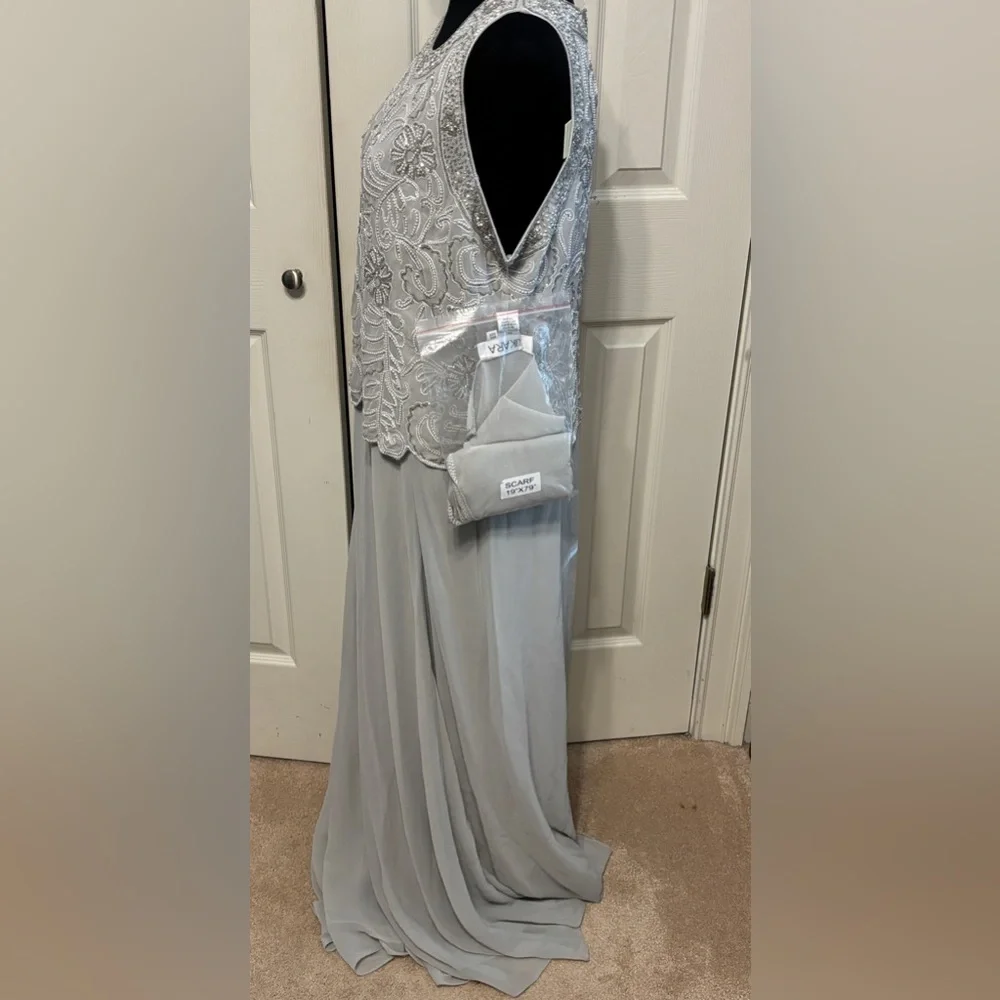 Chic Sleeveless Gray Maxi Dress - Picture 6 of 14